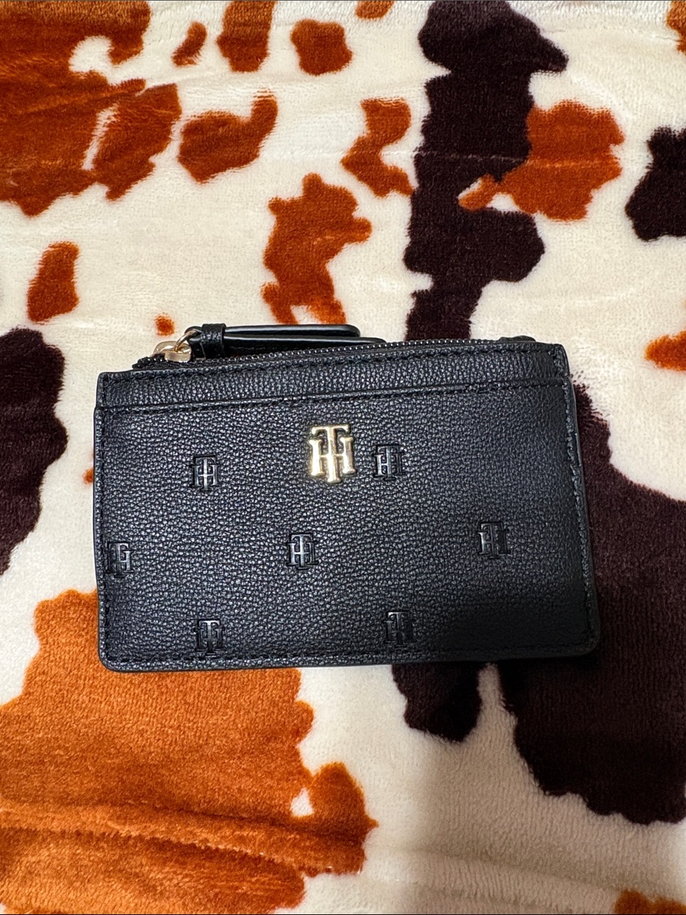 Tommy Hilfiger Black Embossed Logo Zip Card Case